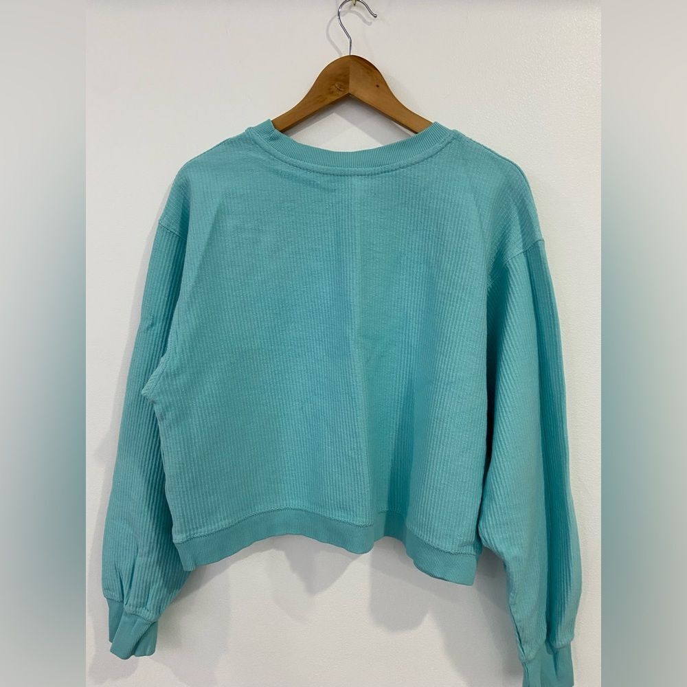 Unwind by League Solid Seaglass Long Sleeve Cropped Sweatshirt Size Small - Picture 2 of 9